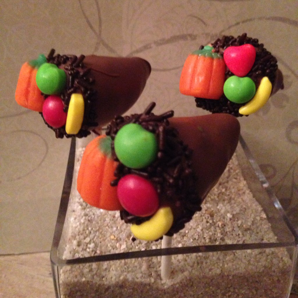 Alexandria Cake Pops (eatacakepop) Twitter