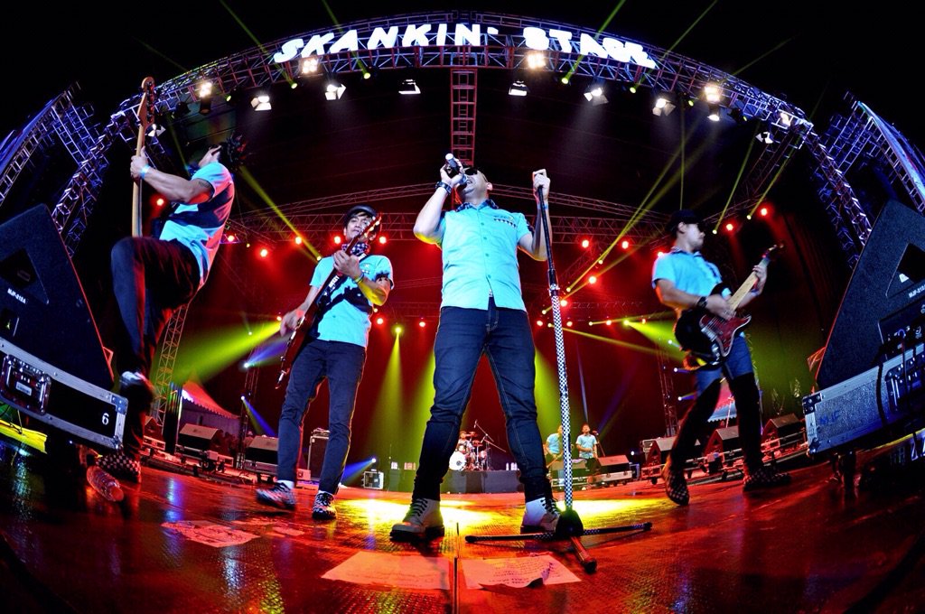 Sisa kemarin nih <a href="/mari_berdanska/">MARI BERDANSKA 2016</a> <a href="/NadaPromotama/">Nada Promotama</a> terimakasih ya. Salam X