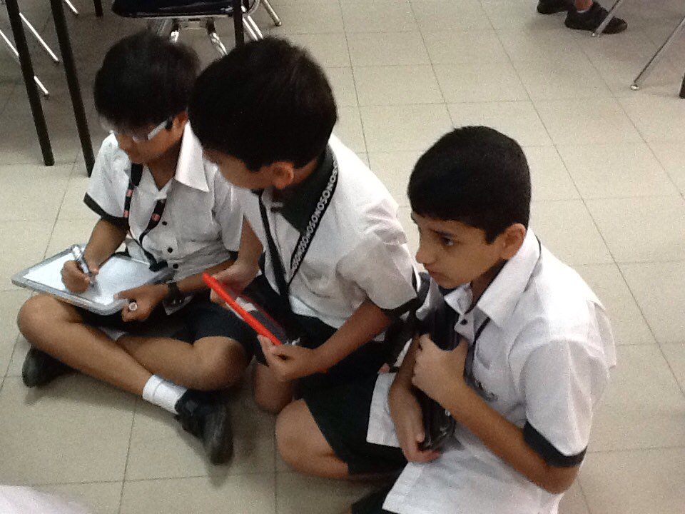 DIS_Dubai's tweet image. #LetsSharePrimary 6D being #Responsible learners by discussing their answers in 2s and 3s #QuestioningTechniques