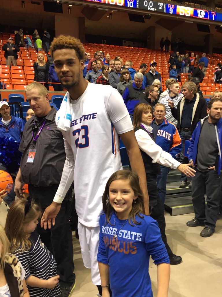 TThompson94's tweet image. @broncossportsmbb Mission accomplished! THX for making this little baller's night James #boisestatembb #broncosports