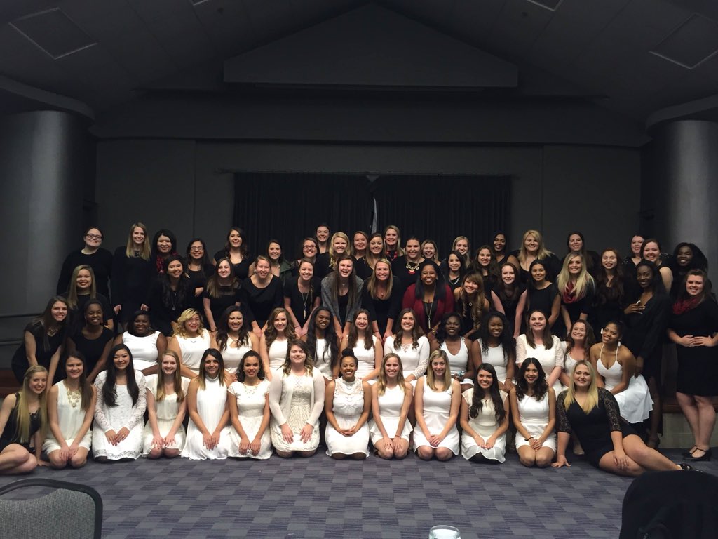 Iriann27's tweet image. Beyond blessed to be a part of such an amazing organization💞 #MillerGirls