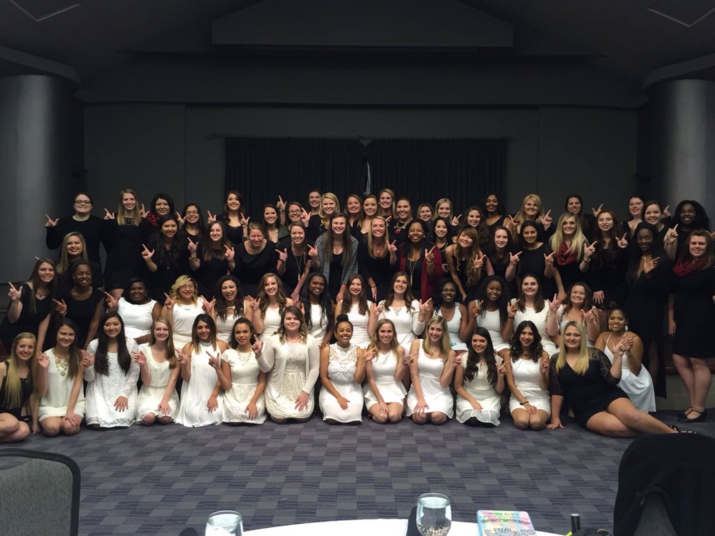 Iriann27's tweet image. Beyond blessed to be a part of such an amazing organization💞 #MillerGirls