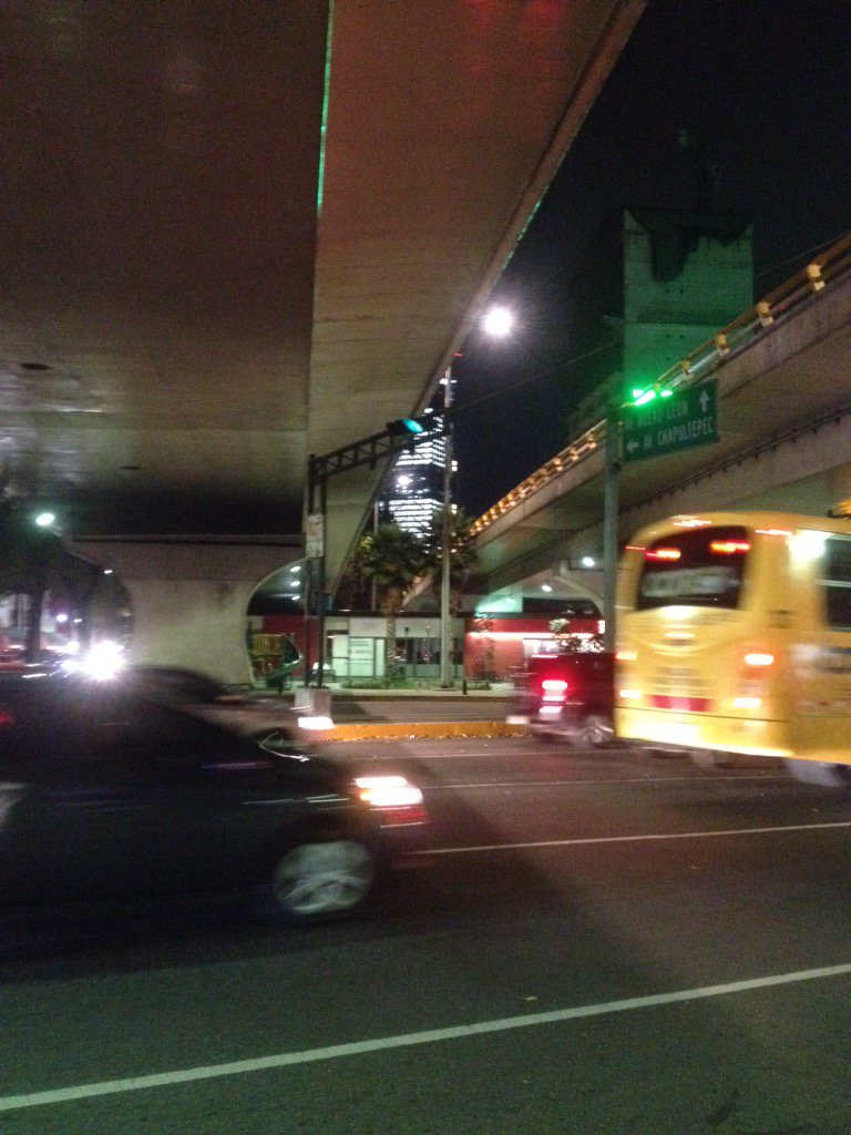 Bienvenidos al corredor corrupto inmobiliario Chapultepec. #SimónDice que te aplaste y te mueras en un sismo #AsíNo