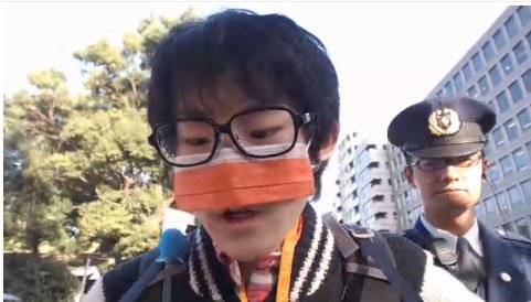nama_kemono_'s tweet photo. ノエル氏、靖国調査に出掛けるが職質を受ける。
今回は無事に振り切った。 https://t.co/9RBpgCkEsT