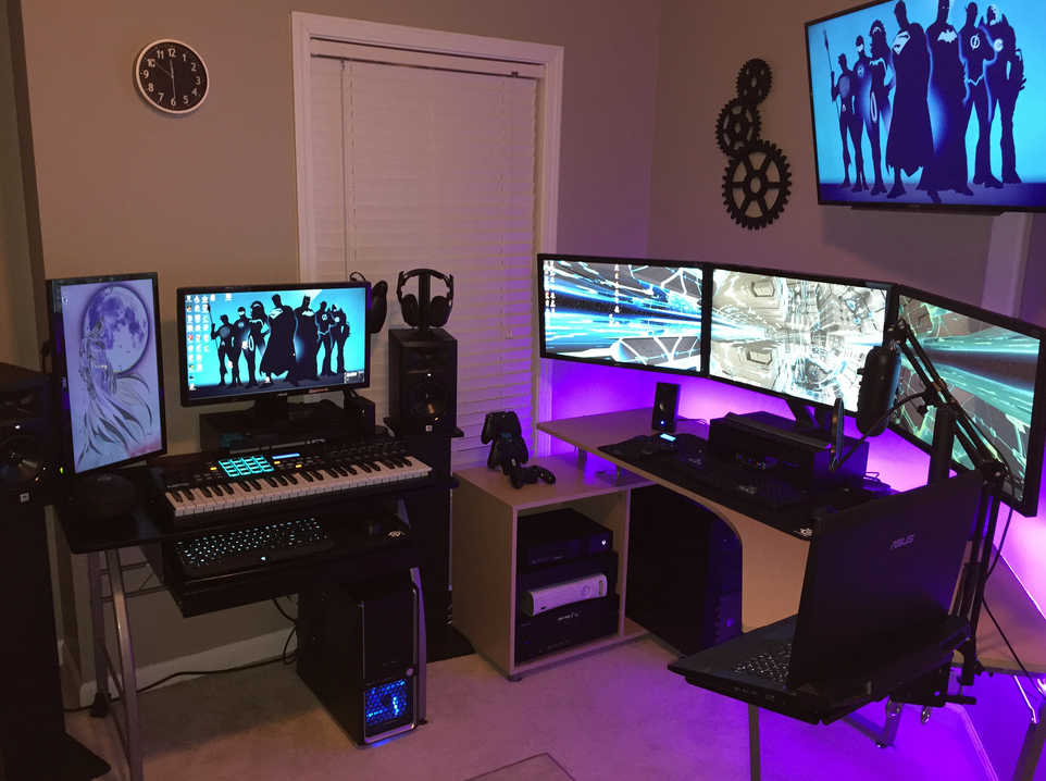GamerSetups's tweet photo. An insane gaming/music producing setup from /u/xdraque https://t.co/eTkfdatcbb