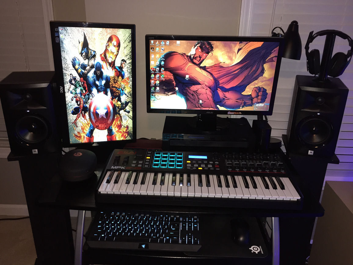 GamerSetups's tweet photo. An insane gaming/music producing setup from /u/xdraque https://t.co/eTkfdatcbb