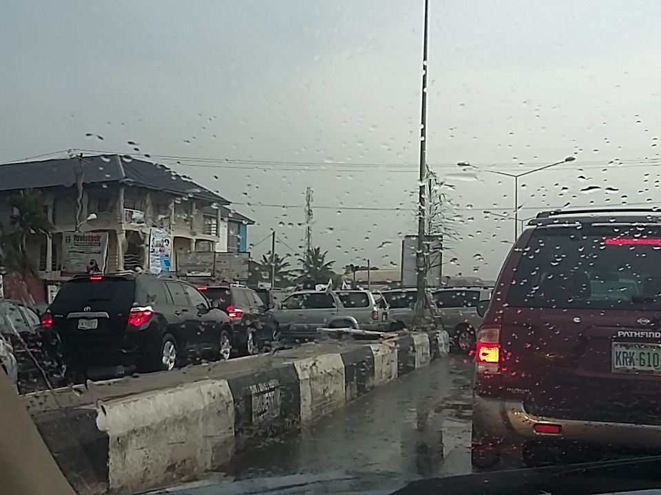 WoduEze's tweet image. One way pliers causing terrible Gridlock at Okilton Junction, Ada George Road. We're our own problem.  #TrafficMap