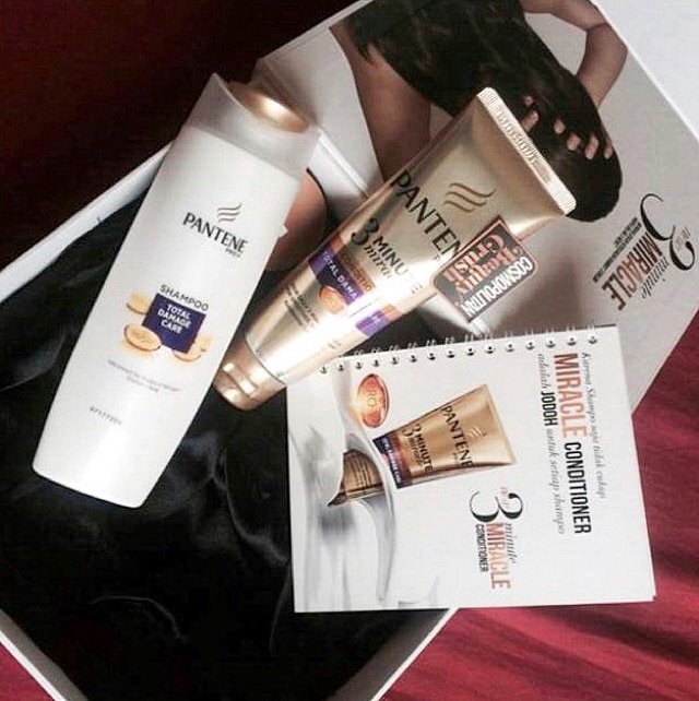 Thankyou <a href="/PanteneID/">Pantene Indonesia</a> <a href="/CosmoIndonesia/">Cosmopolitan Indonesia</a> for this happiness bae!! I can't wait to feel my new experience #3MinutesMiracle
