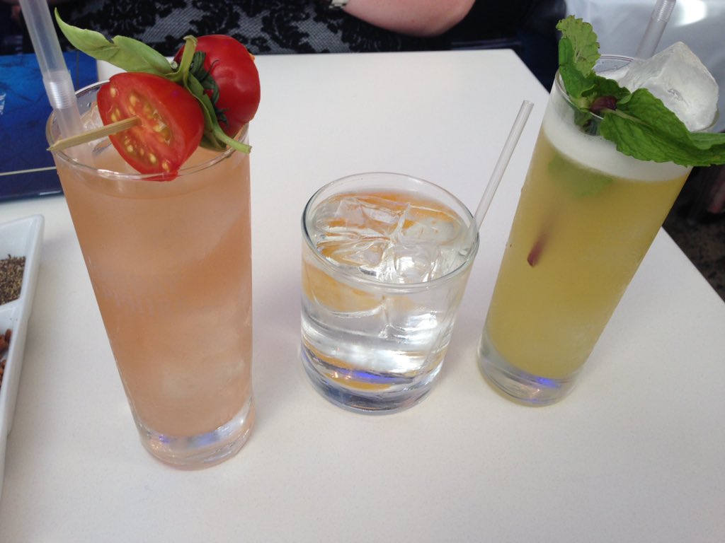 lifewithlauranz's tweet photo. Throwback to last week with @PlanetBakeLife at the @BombaySapphire #projectbotanicals event! These 3 cocktails ๐ https://t.co/FrntnPNAh3