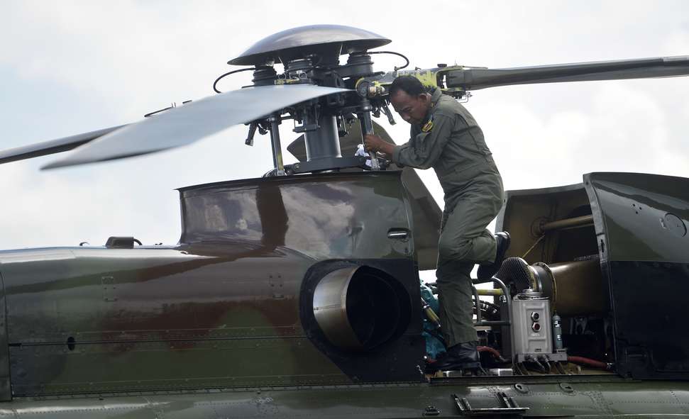 TNI Pilih Heli Italia, DPR Sodorkan Super Puma Buatan PT DI cnn.id/93706