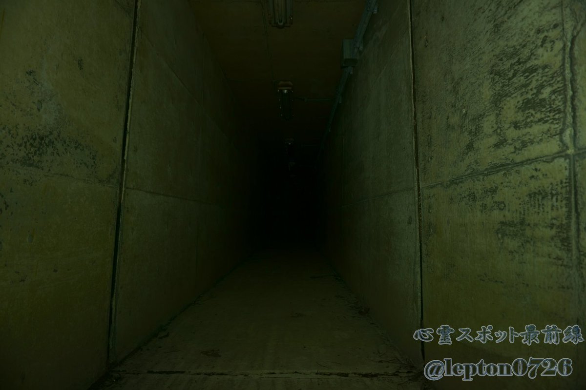 #山梨心霊スポット【No.1123:天神トンネル】山梨県都留市加畑にある未成道路のトンネル。トンネルの先は行き止まりとなっており、半ば廃道と化している。「女性の霊が出没する」という噂がある。