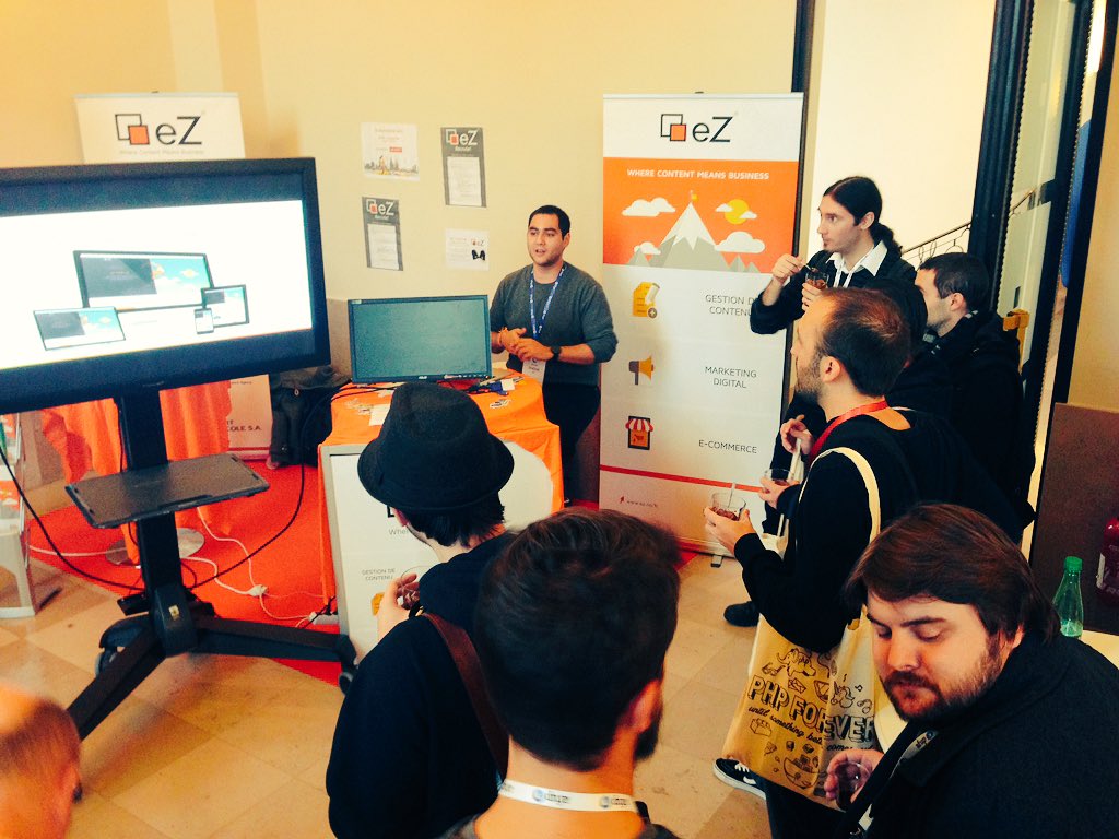 ibexa_fr's tweet image. Ça commence! Comment on a intégré #eZ à #symfony #phpforum