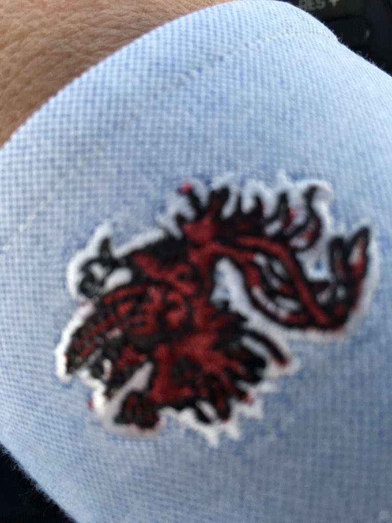 DonIorio's tweet photo. Life is good when you go in your closet & discover your son left a shirt & it fits you๐ @donnieiorio #NicePolo https://t.co/lkPgldb5GP