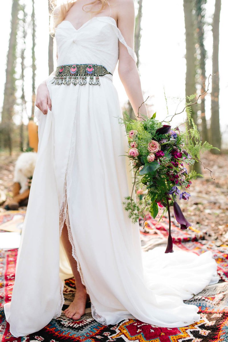Meet the Pro's | Hannah Elizabeth Bridal ow.ly/UZzmN 
<a href="/Hannah_E_Bridal/">Hannah Elizabeth</a> / <a href="/hayleysavphoto/">Hayley Savage Photo</a> #WeddingDress