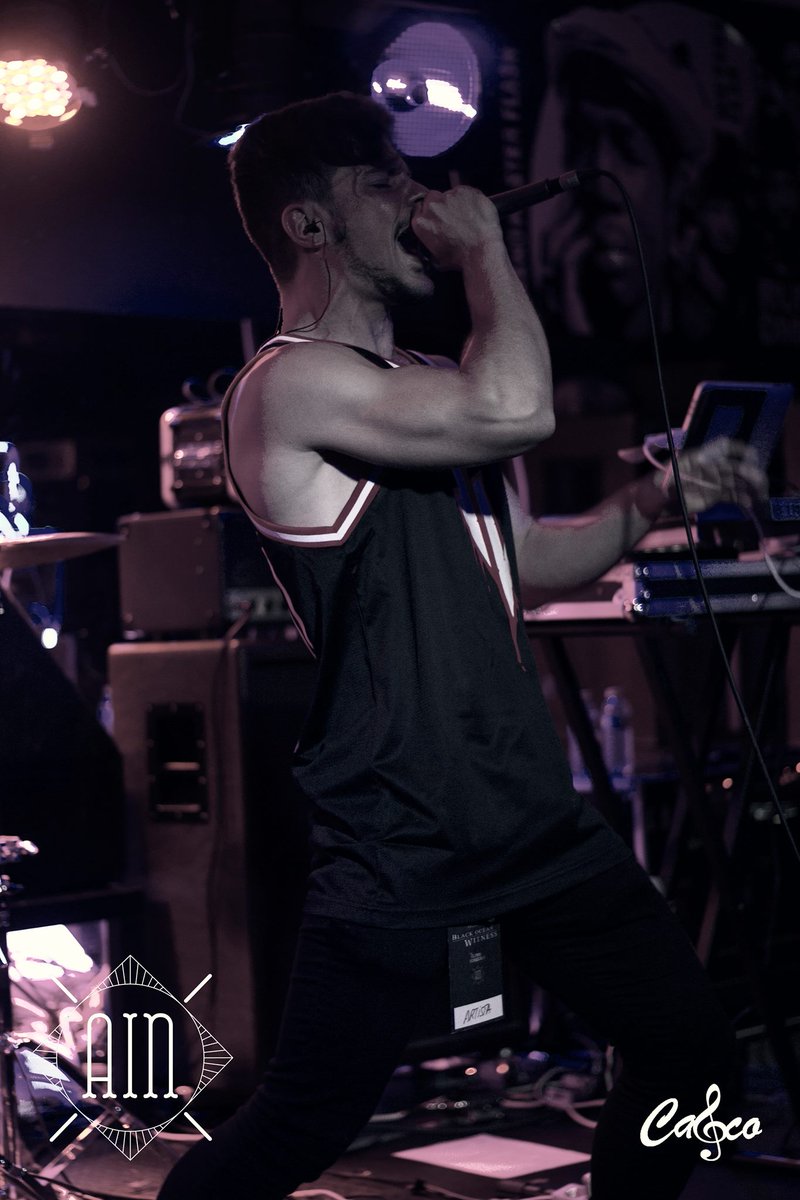 Un eXtracto de lo que fue el concierto del sábado junto con B.O.W y The Flying Scarecrow