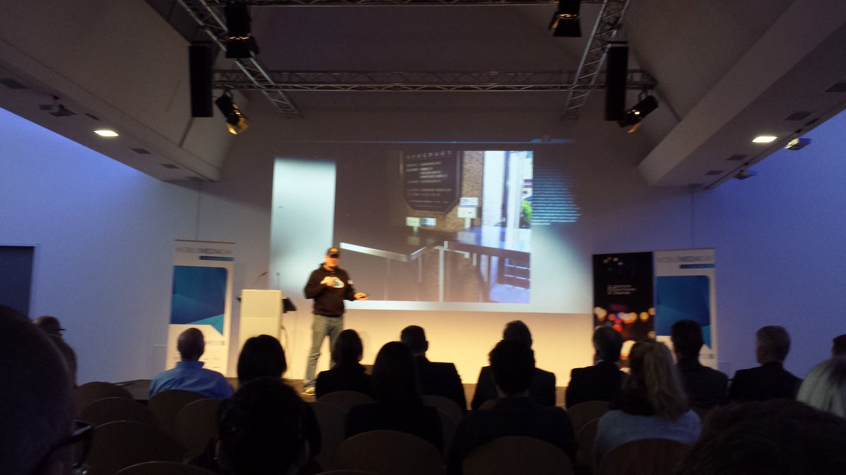 FreddyMallon's tweet photo. Coole Keynote von @sascha_p auf dem #mmd2015 👍#fhws #ecommerce https://t.co/NWBoYsYMQW