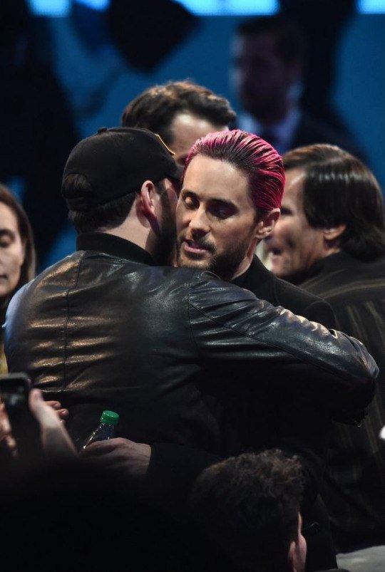 J__and__S's tweet photo. #JaredLetoAMAs https://t.co/YgLSFbfLFQ