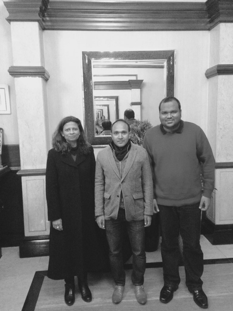 ali20waheed's tweet photo. Aniyaaverikamaa Dhekolhah, Rayyithunnaa Ekkolhah FmrVP @MJameelAhmed ah Marhabaa.
#FreePresidentNasheed 
#Minjuvaan https://t.co/7xB9IIKRee