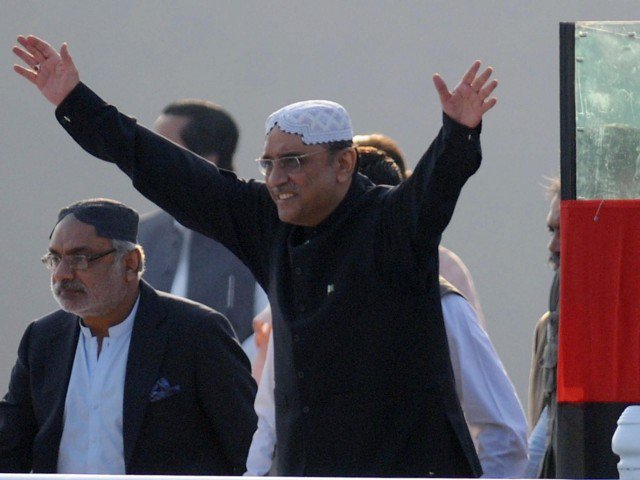 afridi_psf's tweet photo. Hum Tarekh ma zinda rehna chahte ha Aghbar ke surkhi ma nahe #AsifAliZardari
#KeepCalmAndSupport https://t.co/WalFaZXKNf