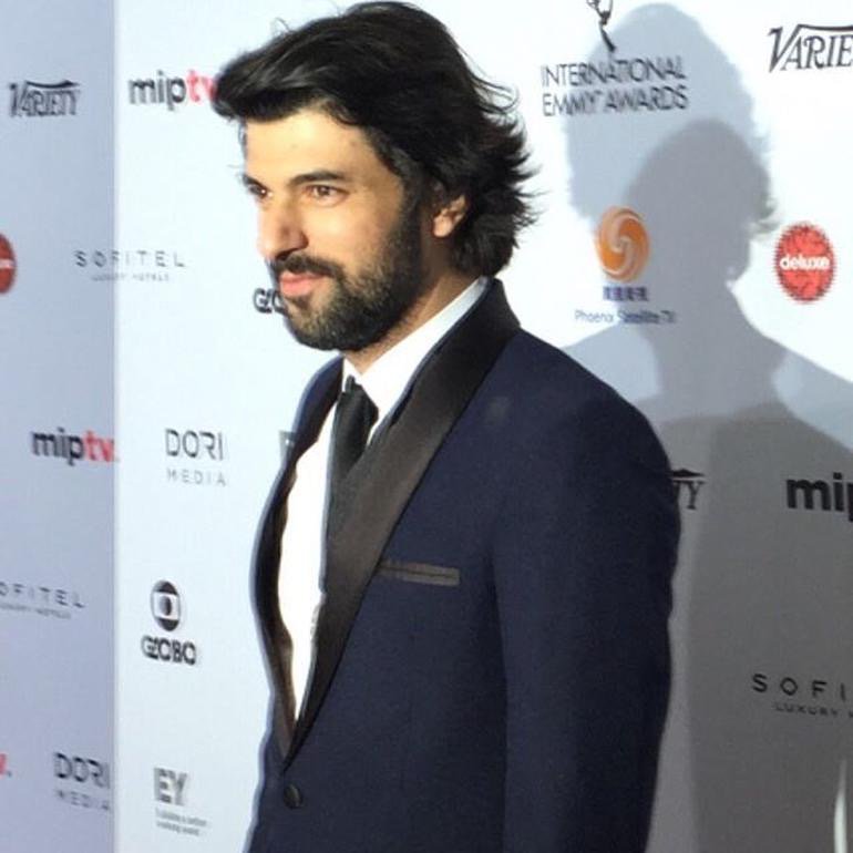 asferder81's tweet photo. Dünya nasıl bir Aktör olduğunu biliyordu,dün gece nasıl bir ADAM olduğunuda gördü.Tarifsiz bi gururdu #EnginAkyürek https://t.co/Wv7iYDFDNx