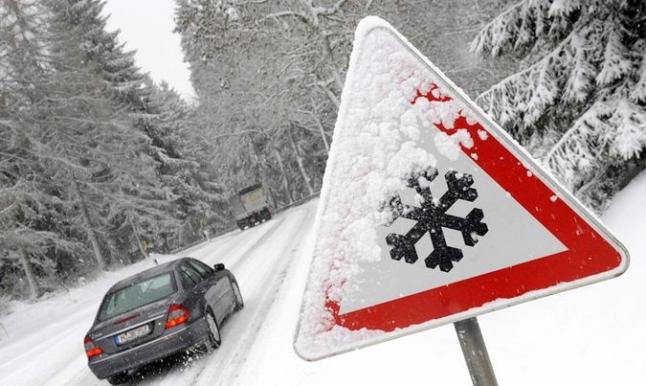 autofacil's tweet photo. Cómo cuidar tus neumáticos en invierno https://t.co/stkm5crbQ7 https://t.co/GsGtsYiB4F