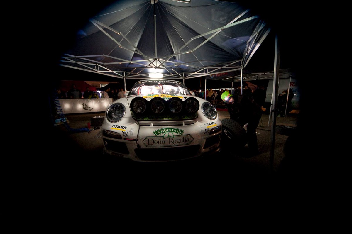 vallejoracing's tweet photo. De día y de noche ... https://t.co/SZAsuAm18D