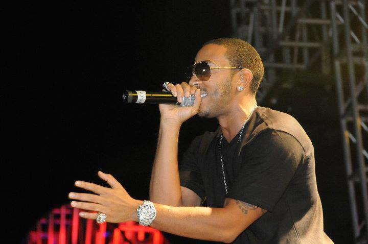 primetimeTZ's tweet photo. Some of the biggest names in music entertainment have graced the Fiesta stage. #DiRealShaggy #Ludacris #rickyrozay https://t.co/HTAlfufSsj