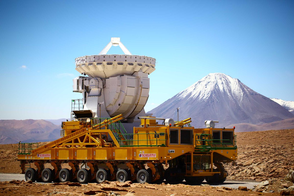 放送のnhk Bsプレミアム ウルトラ重機 究極の超巨大ワールド に アルマ望遠鏡トランスポーターが登場 Tのアンテナを標高 Mまで運ぶ雄姿をぜひご覧ください 国立天文台 アルマ望遠鏡 Scoopnest