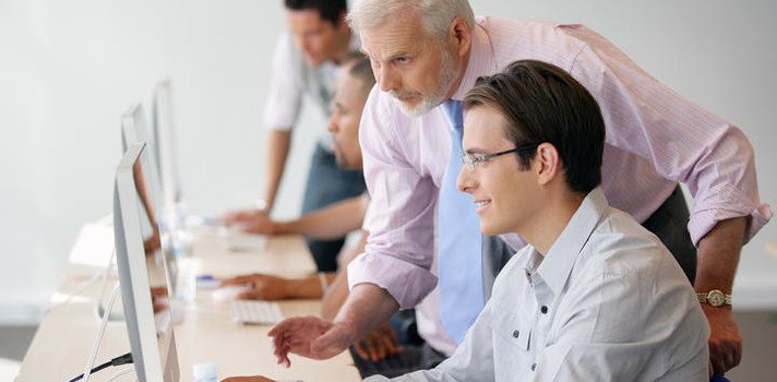 Si piensas especializarte en RRHH, te traemos:

5 #Másteres que tendrías que considerar bit.ly/1Mzw6dQ