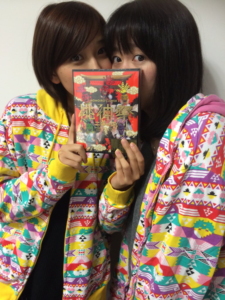 mcz517_official's tweet photo. 桃神祭DVDフラゲBU👺✨ #momoclo https://t.co/AcT21VdCvK