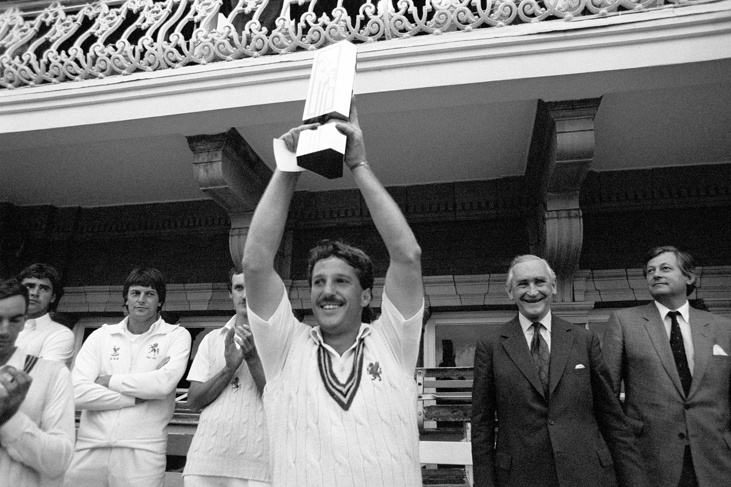 Happy 60th birthday Sir Ian Botham!!! 