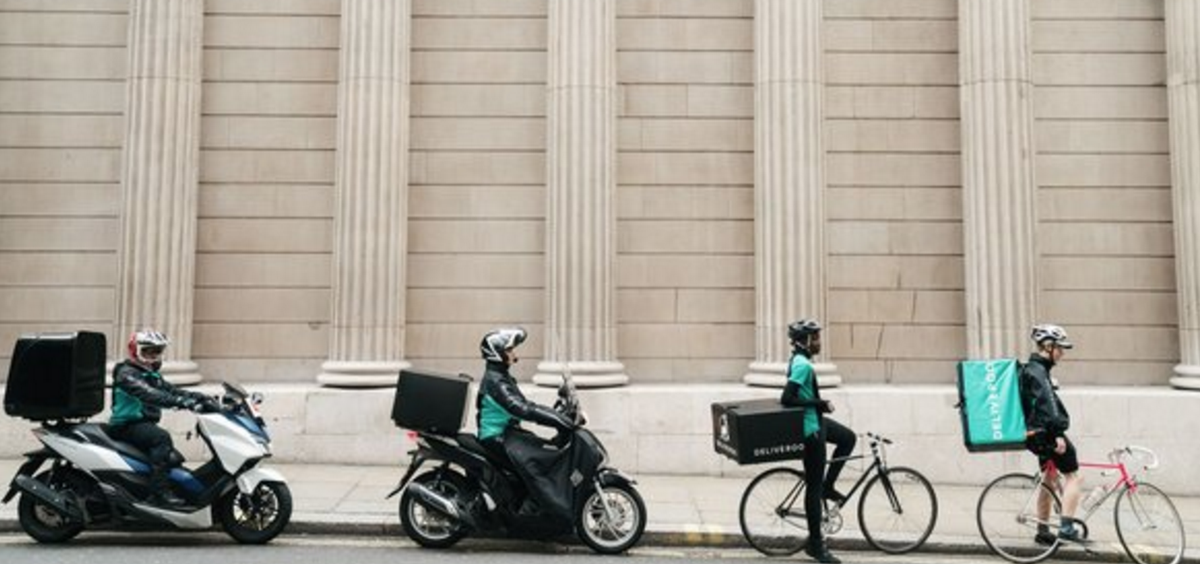 Jobbio's tweet photo. Love Cycling?Good with people? @Deliveroo_DUB need Delivery Drivers&amp; Bike Couriers https://t.co/zQW0SDS6Sy #jobfairy https://t.co/NAb5mmdGM1