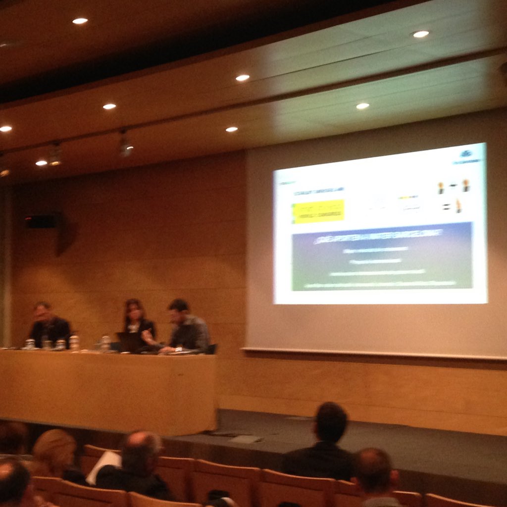 CatalanWaterP's tweet photo. @firadebarcelona presenta la Fira iWater 2016 a la jornada d'immersió estrategica del CWP https://t.co/ctuZmIBUCF