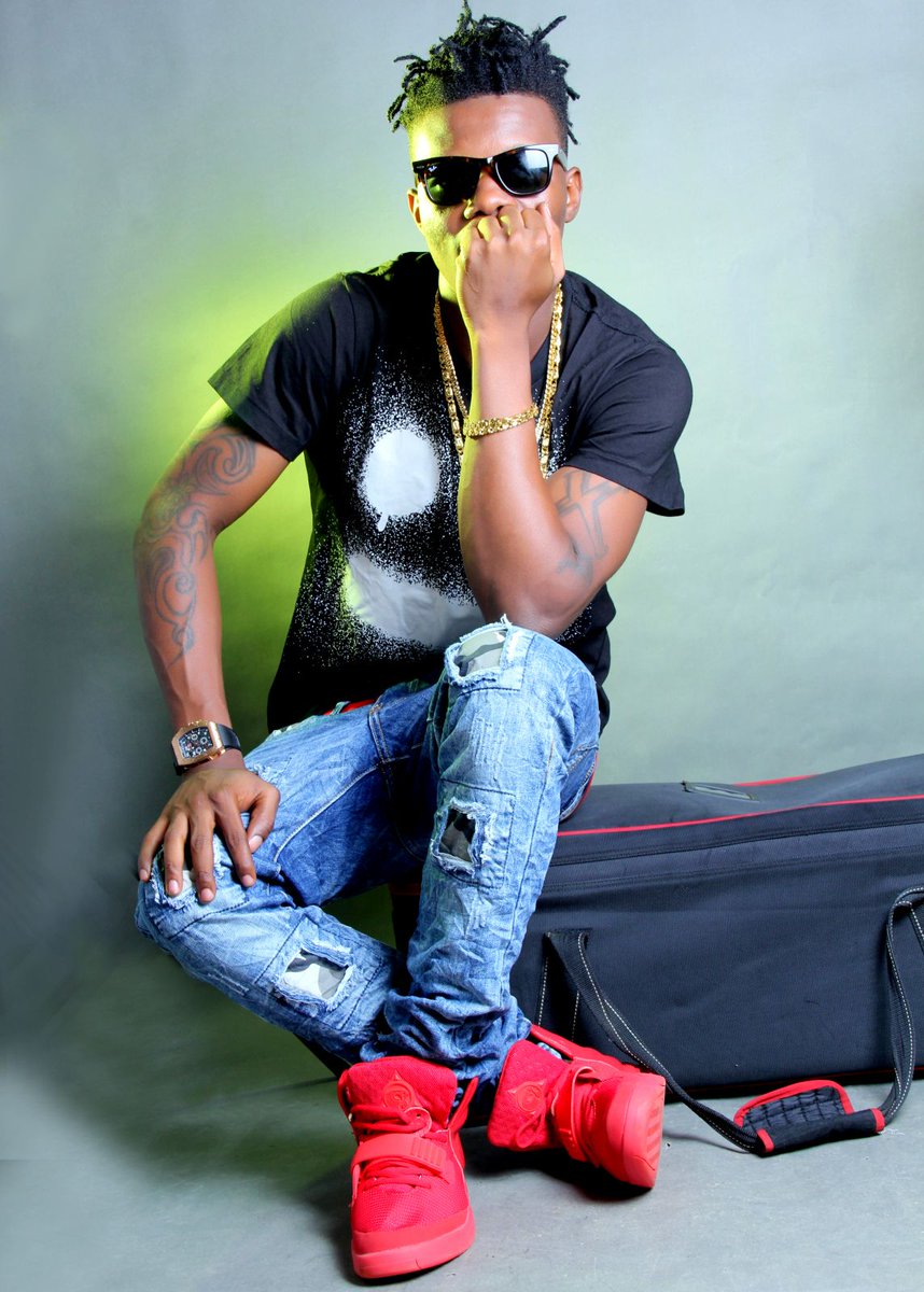 iHype9ja_'s tweet photo. #anticipate  #wonlemi video directed @PaulGambi ,performed @bxy007 https://t.co/b3xyFGY8iG