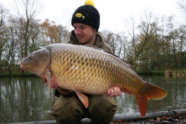 ChurchwoodFish's tweet photo. Tom Day &amp; lads from Wimbish Royal Engineers 23-04lbs Jenkins common this am. Tom's 2nd carp today both on @CW_Baits https://t.co/Fz86nKojSu