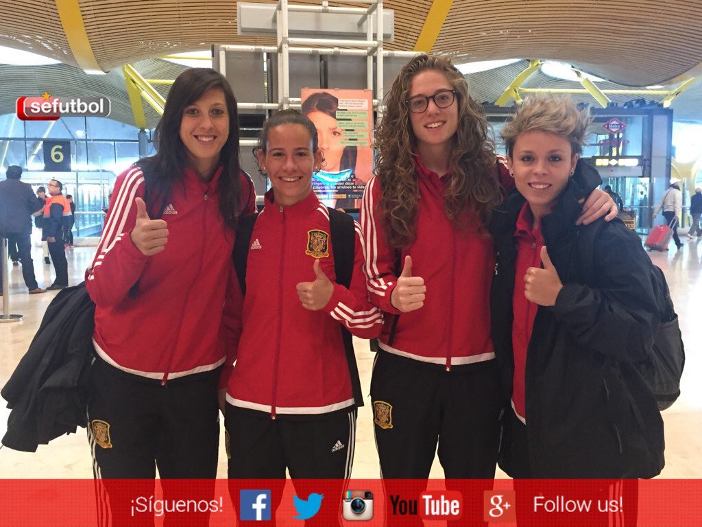 jespanadero's tweet photo. La @SeFutbol Femenina rumbo a Dublín 🍀 para sumar 3 nuevos puntos para la #Euro2017 🇮🇪🇪🇸, suerte Celia y equipo!!! https://t.co/5G0rs7q0em