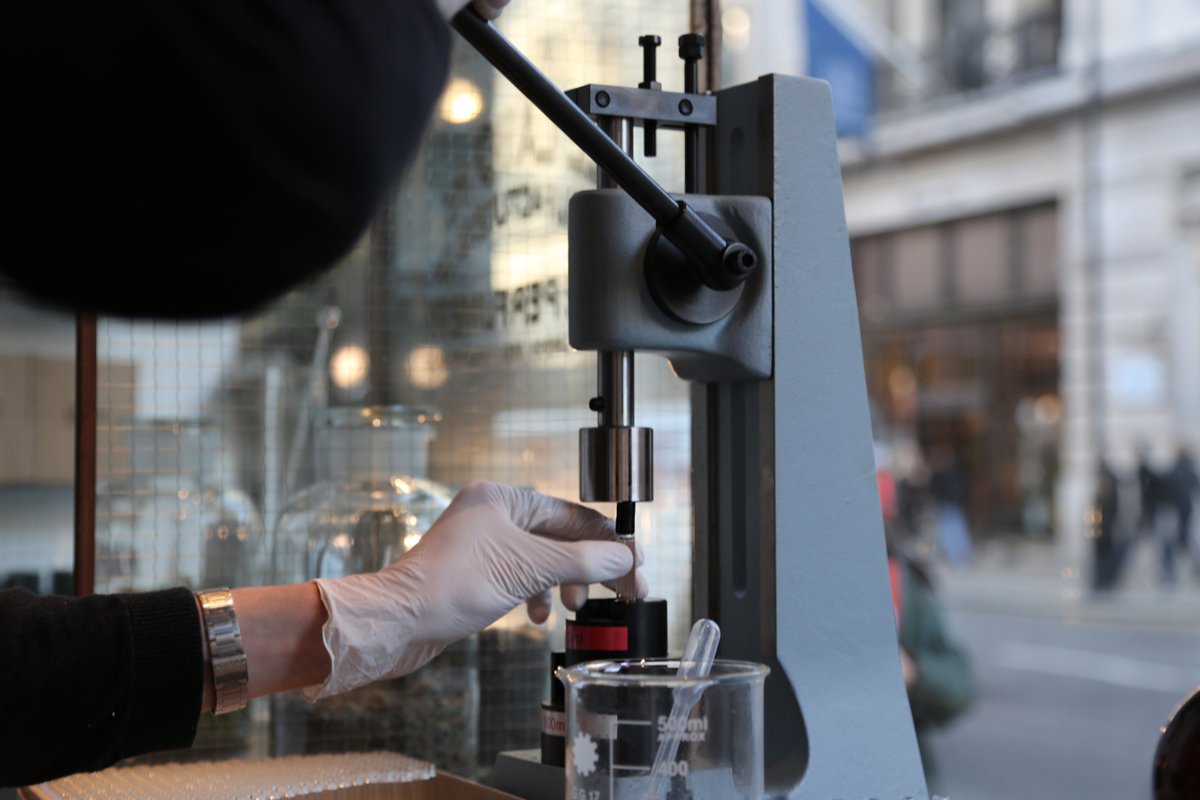 LibertyLondon's tweet photo. Have your Le Labo perfumes made live ! Collect your free sample of Thé Noir 29 from the counter this week! https://t.co/One4lhNszE