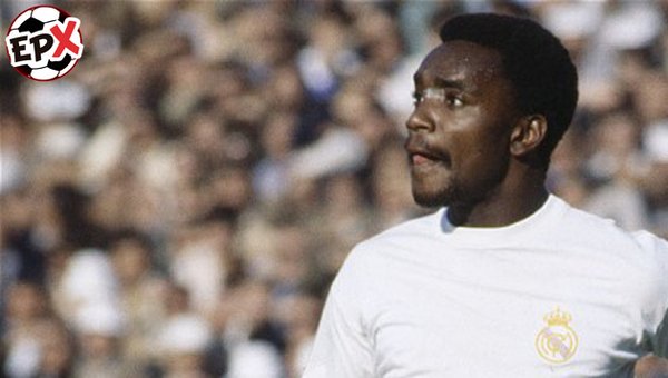 MARCATV's tweet photo. 'Malditos genios': Cunningham, el único madridista ovacionado por el Camp Nou ▶ https://t.co/LePcXW2kFN #ElPaseExtra https://t.co/cnrnSp9F1l
