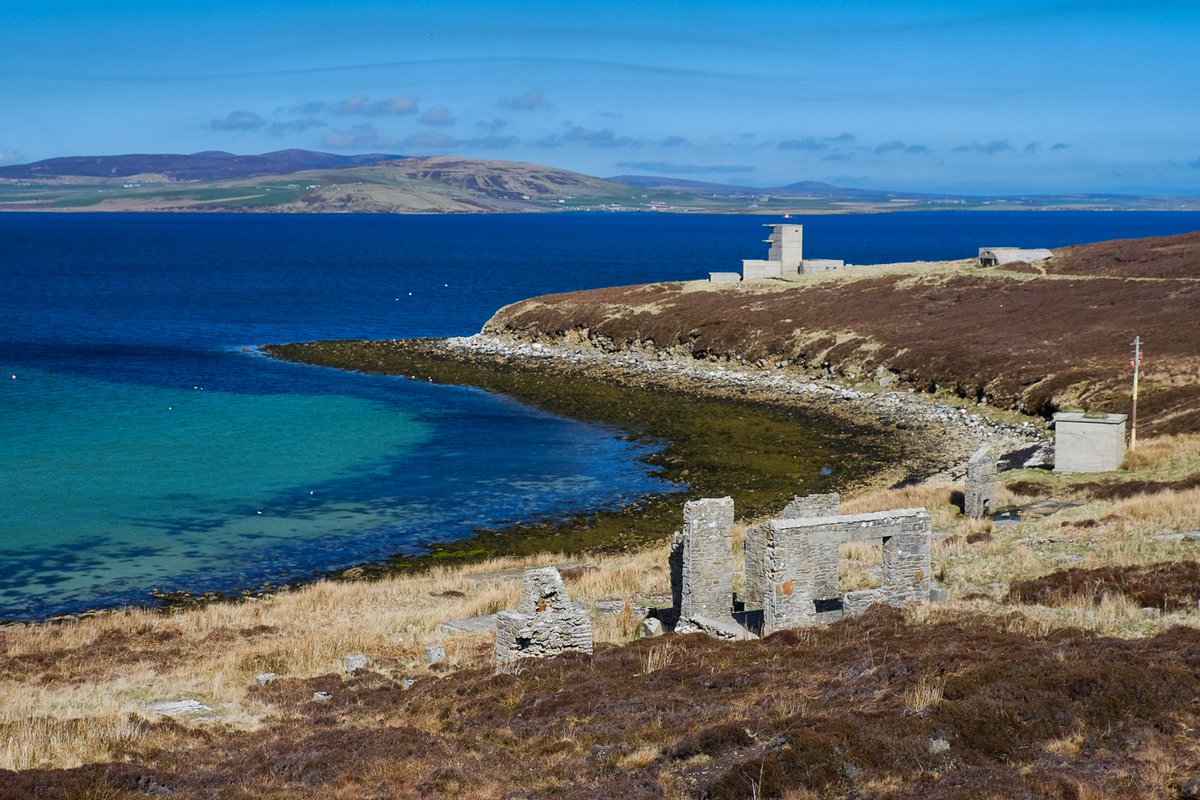 The WWII battery at Scad Head on the Isle of Hoy - now a peaceful spot to watch wildlife
▶ walkhighlands.co.uk/orkney/lyrawa-…