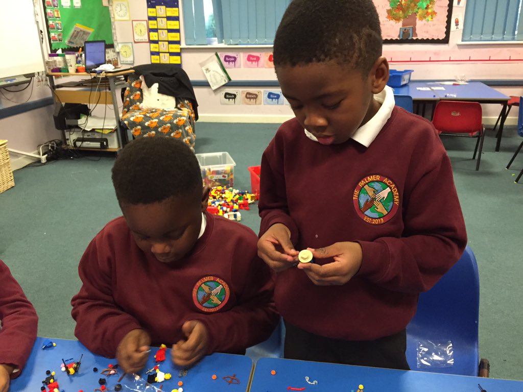 R2PalmerAcademy's tweet photo. Year 1 creating new characters and settings using #Lego #practicalliteracy https://t.co/6E0f4ehCu0