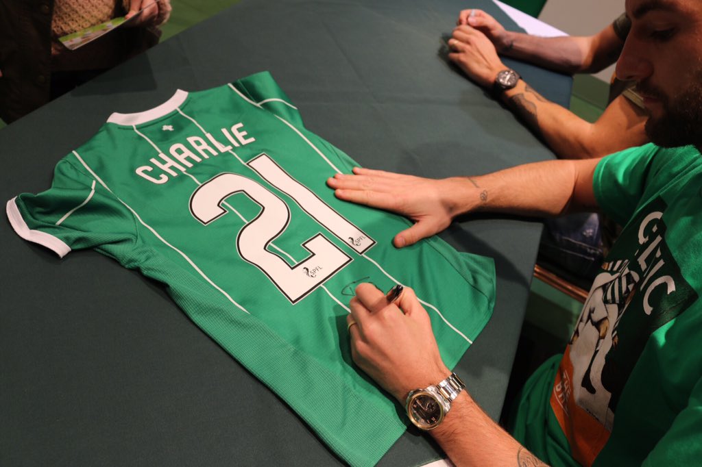 CelticFC's tweet image. Charlie meets her favourite player @charlie_mulgrew at tonight's signing session (NM)
