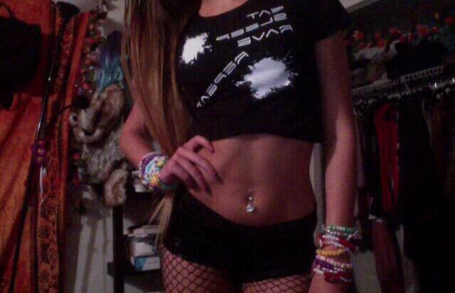RavePixx's tweet photo. ⚠️YO EAT SLEEP RAVE REPEAT CROP TOPS $12! A VERY GOOD DEAL DM ME FOR ONE! *paypal payment only*⚠️ https://t.co/EZmPlRGOsc