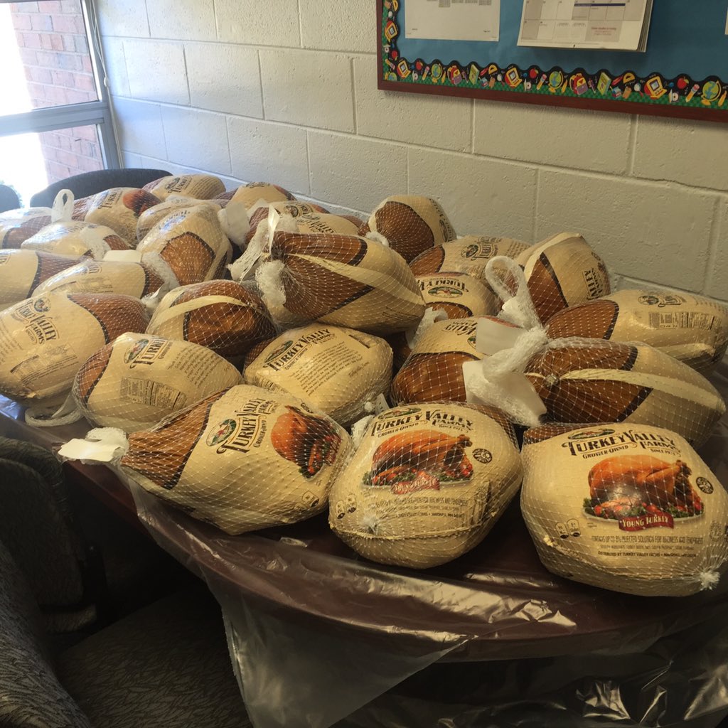 BelAirPanthers's tweet photo. Thank You to our partner-YFT for making Thanksgiving memorable for 35 families. BAES was able to support 50 families https://t.co/l0O1pNizeH