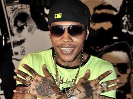 Xunleashed_'s tweet photo. #Np @Vybz_Kartel ft #superstars - #ClarksAgain | #CazyXshow | @JONIBLAZECHICHI | @DJMacxxi v https://t.co/ss2YNo2PDz https://t.co/Fp2dteGtdF