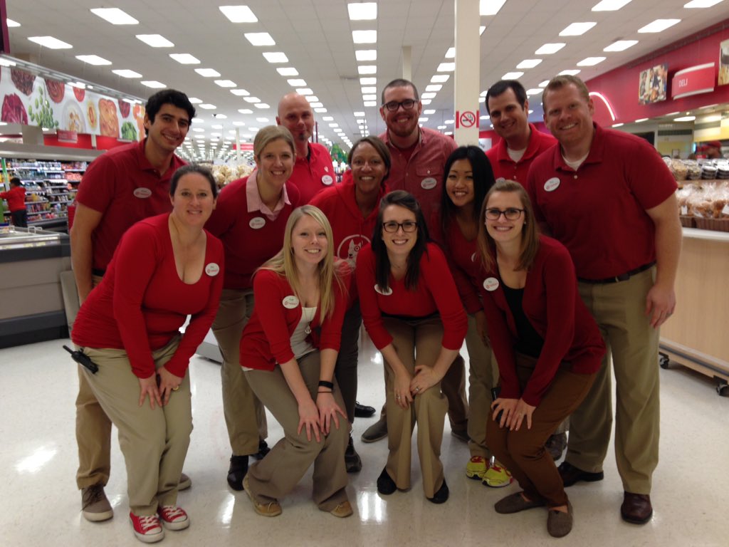 zunkerooner's tweet photo. T2313 Dream Team - making things happen!! #Hqgivesback @ButrynMatt @ShannonGehrmann @thedueceSJ @robospack https://t.co/t6JHYobVUg