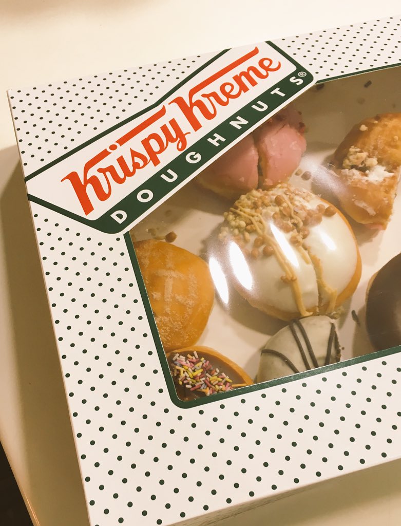 StellarRetail_'s tweet photo. Today was a @krispykremeUK kind of day... #OfficeTreats #TreatTuesday #MashStaffing https://t.co/rIkrxubrPf