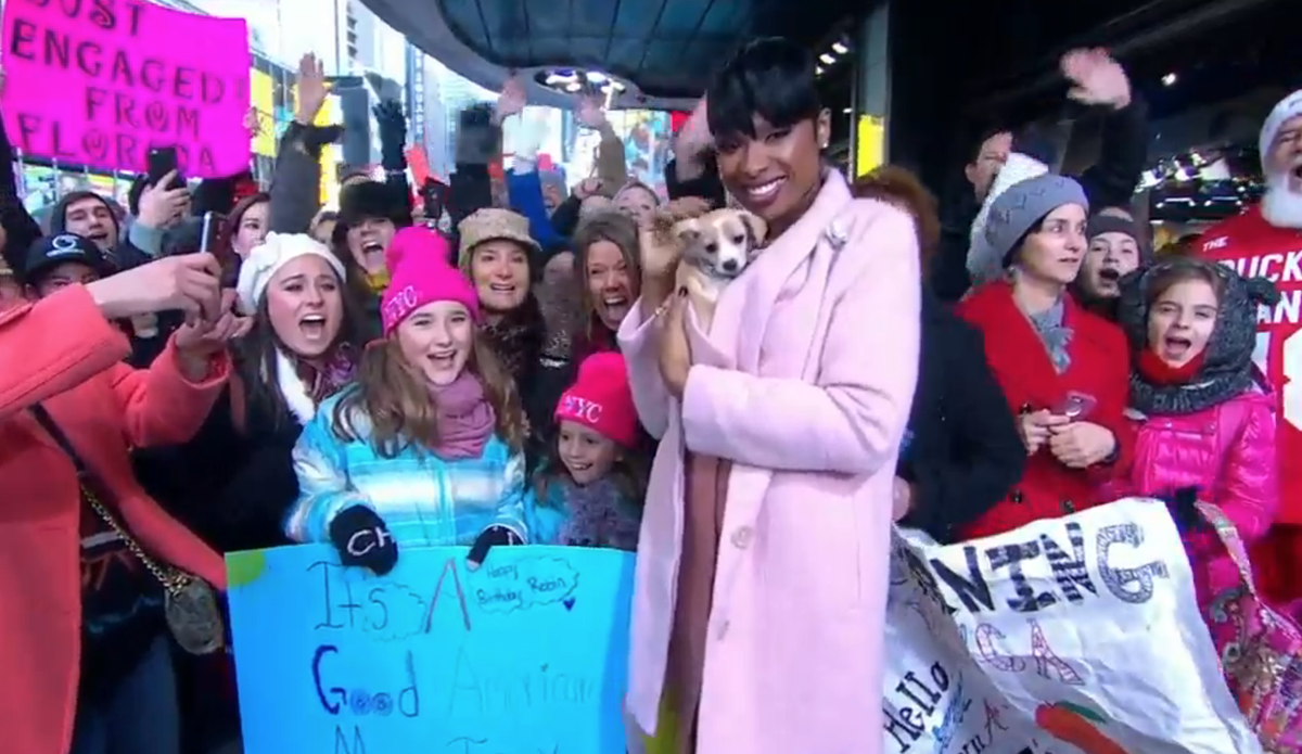 GMA's tweet photo. SO. MANY. PUPPIES! https://t.co/UtC92DkmYz