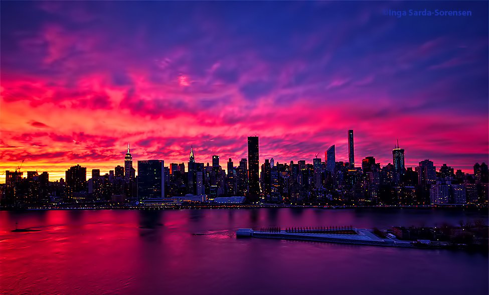 Beautiful fiery new york city sunset. [photo/@isardasorensen ...