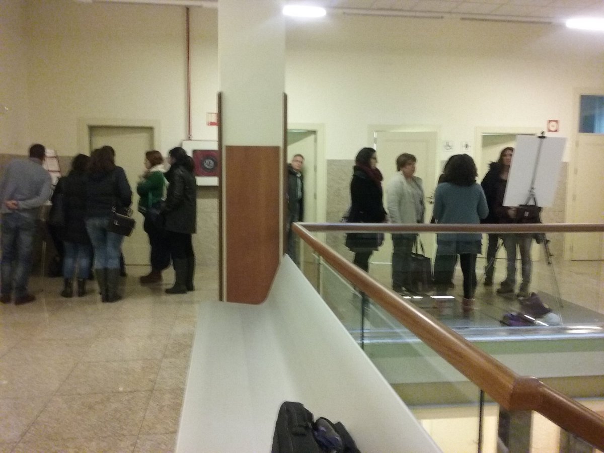 Presentando 8iniciativas innovadoras na loita contra a #pobrezagalicia  no AGORA do terceiro sector e voluntariado