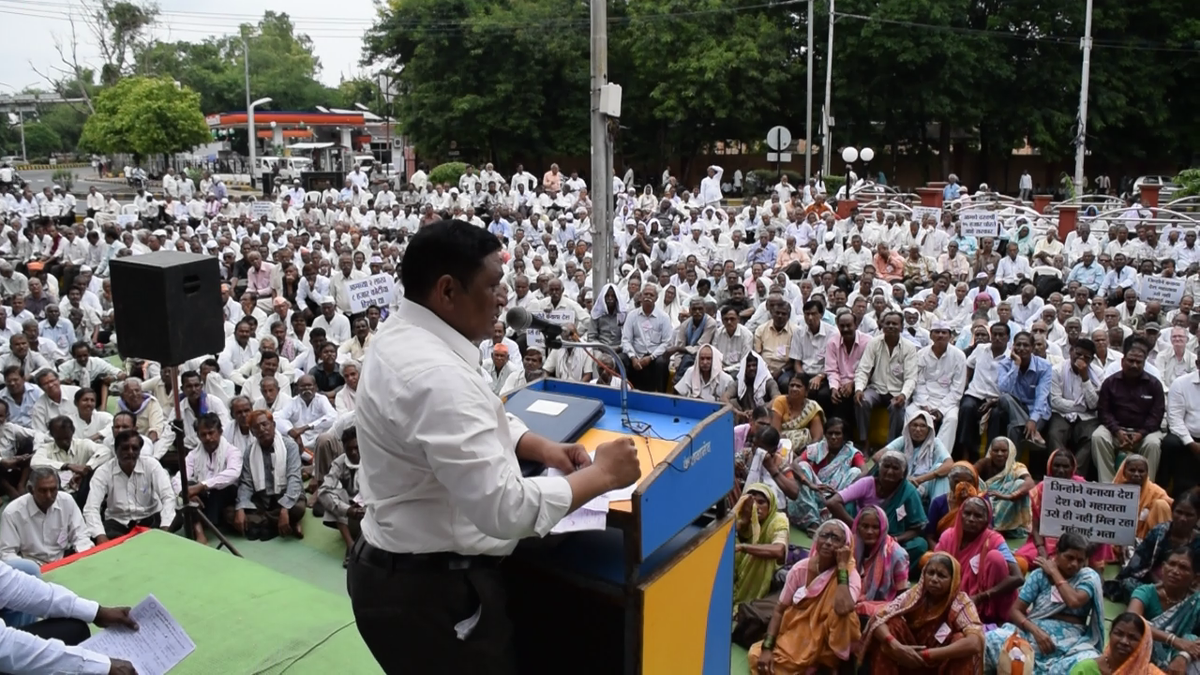 commanderashok1's tweet photo. Activities of EPS95 pensioners at Buldana and Nagpur. Please comment https://t.co/tOwkYqQU7y